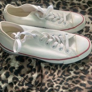 white converse size 9.5